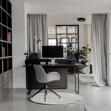 Apartmán Luxpenthouse 200m2 With Terrace Gym And Parking *