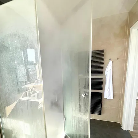 Luxpenthouse 200m2 With Terrace Gym And Parking Apartmán *