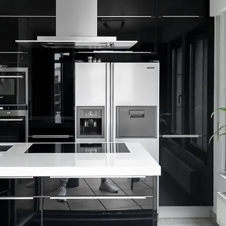 Luxe Penthouse 2br *