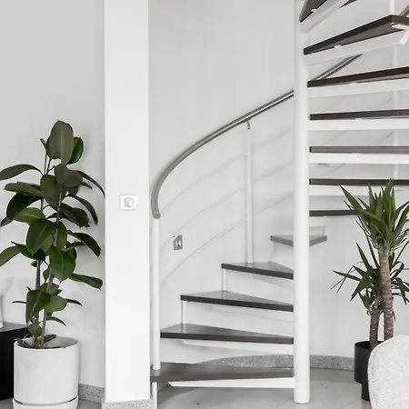 Lux Penthouse 200m2 - Office, Terrace, Gym & Parking Luxemburg