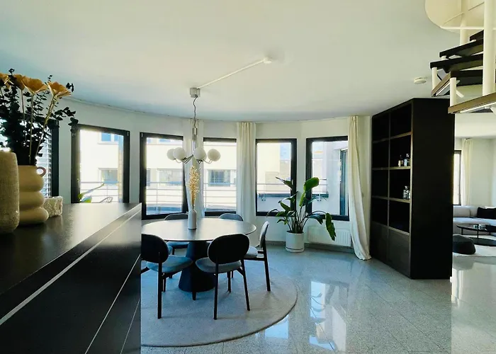 Apartment Luxe Penthouse 2br Luxembourg
